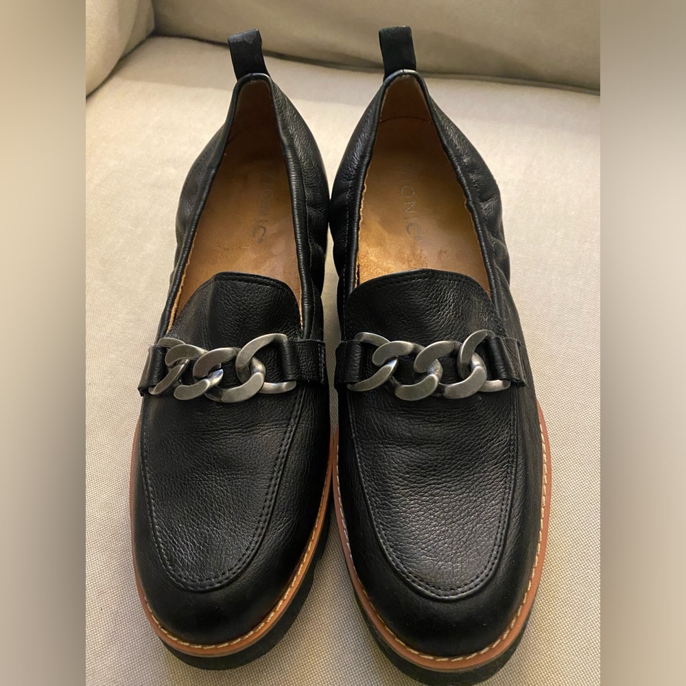 Vionic Cynthia Black Leather Loafers with Silver Chain detail